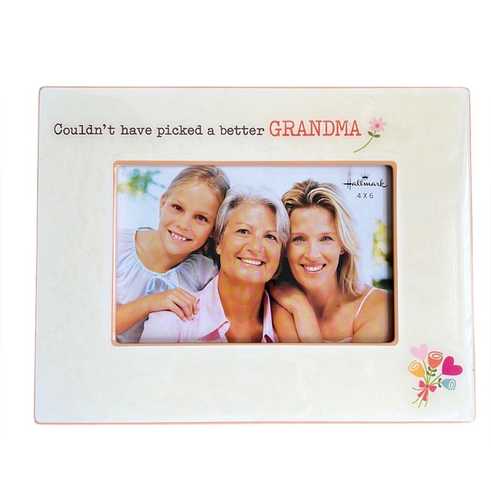 Brand new Hallmark frame ‘Couldn’t have picked a better grandma’